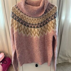 Cozy Pink Patterned Turtleneck Sweater